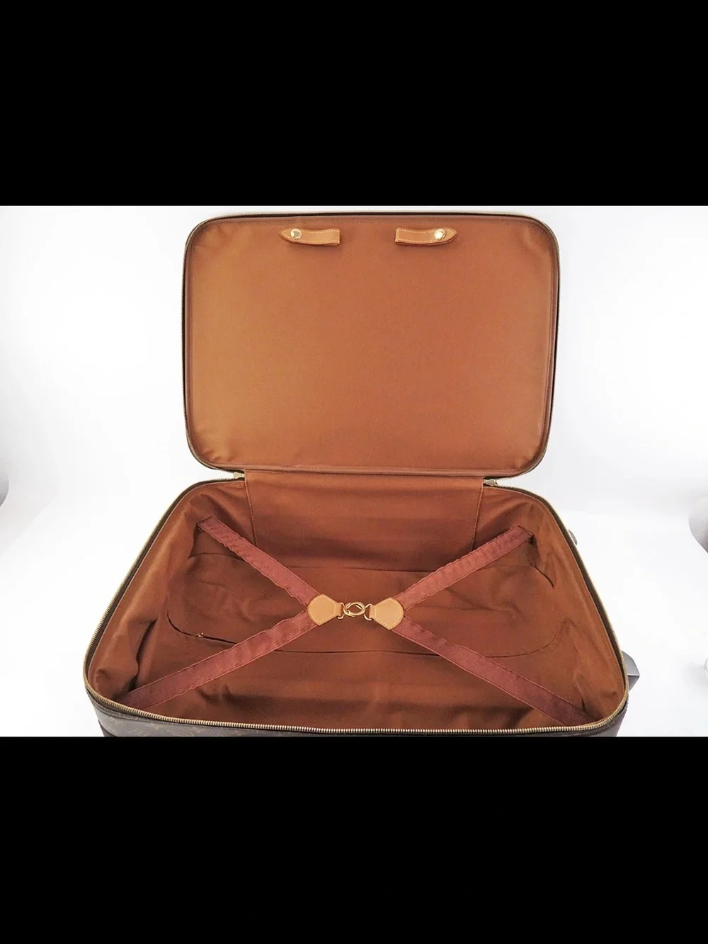Louis Vuitton classic louis